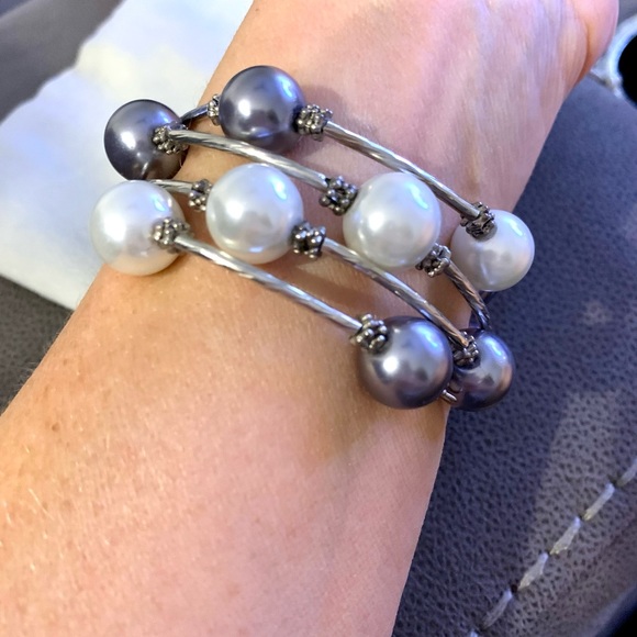 Wrap bracelet silver with black and white pearls - Picture 4 of 4